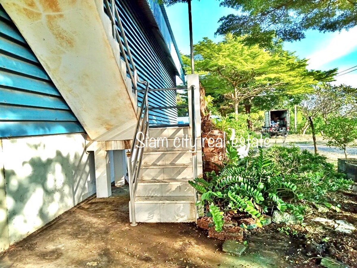 Land and buildings for sale are warehouses, warehouses, and 2 worker housing units. – รูปที่ 4