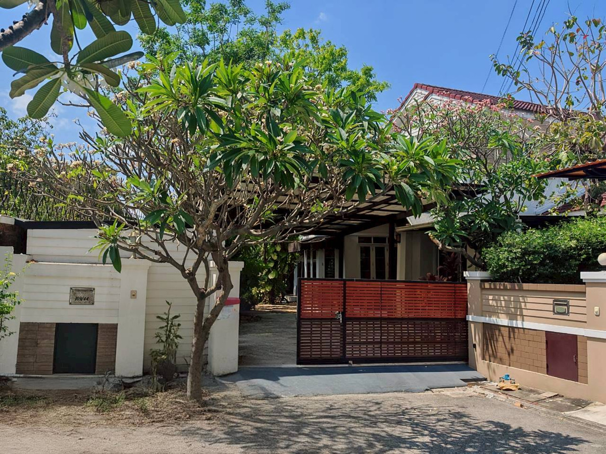 🏡 ขายบ้านเดี่ยว หมู่บ้านมัณฑนา วงแหวน-พระราม 9 บ้านสวย บรรยากาศร่มรื่น สไตล์บ้านสวน พื้นที่ใหญ่ หาไม่ได้แล้ว! 🏡 ขายบ้านเดี่ยว หมู่บ้านมัณฑนา วงแหวน-พระราม 9 บ้านสวย บรรยากาศร่มรื่น สไตล์บ้านสวน พื้นที่ใหญ่ หาไม่ได้แล้ว!