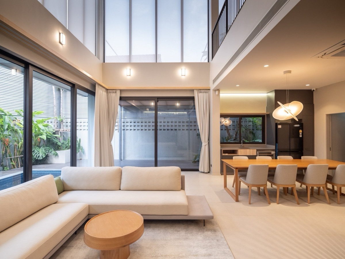 ให้เช่าบ้านเดี่ยวบ้านบ้านวิภาวดี20 pool villa สุด luxury🌟🌈🌲 豪华泳池别墅出租，位于Vibhavadi 20区。 – รูปที่ 3