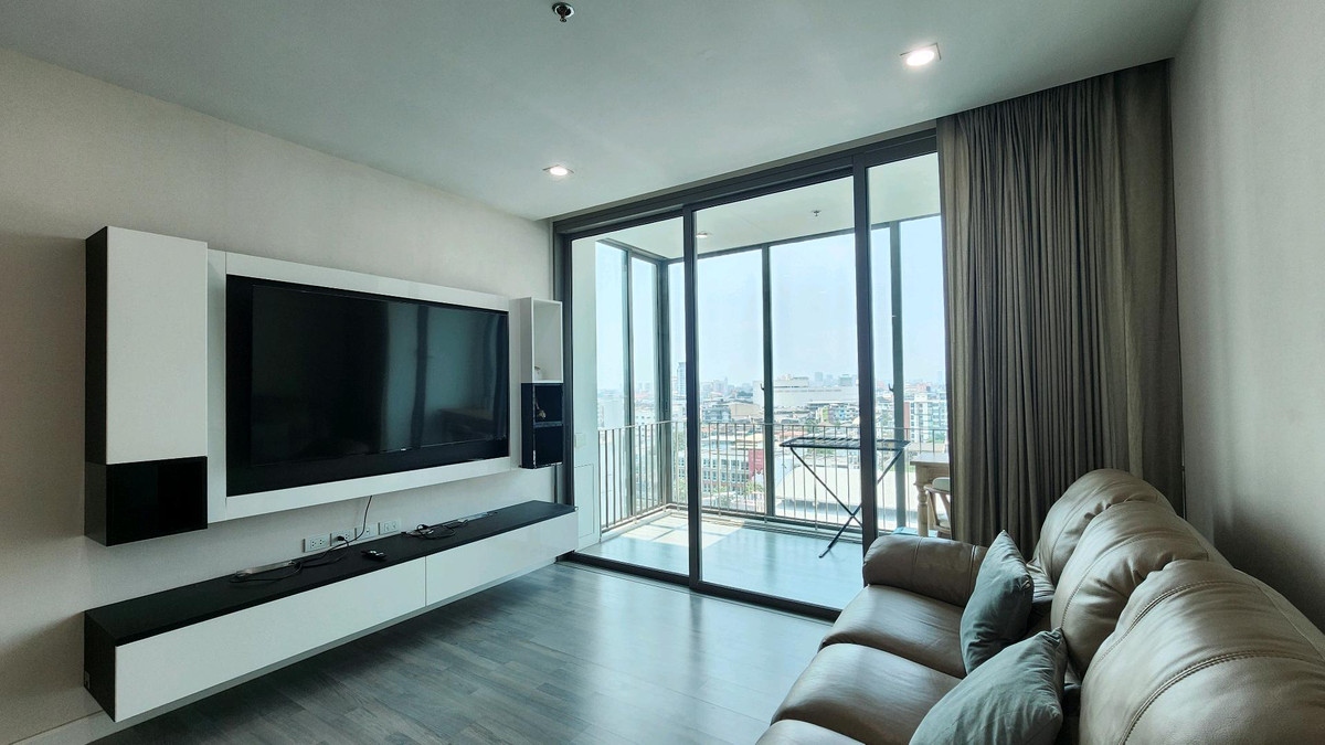 The Room BTS Wongweinyai | 2 bedrooms for rent, nice to live in, next to the BTS, big room, bright light, very bright. The Room BTS Wongweinyai | 2 bedrooms for rent, nice to live in, next to the BTS, big room, bright light, very bright.