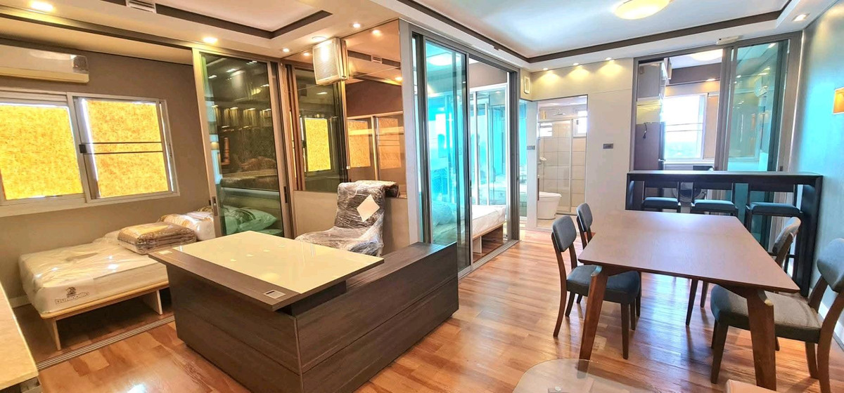 Condo for rent, Supalai Park Ratchaphruek-Phetkasem, 34th floor, furniture. and complete electrical appliances
The room is very beautiful. If interested, you can make an appointment to see the room.
