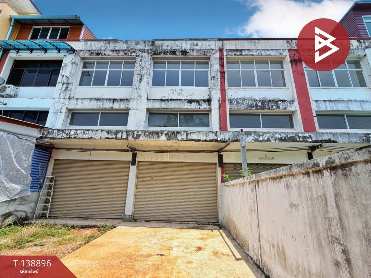Commercial building for sale, 2 and a half floors, area 24 sq m, Nadi, Prachinburi. Commercial building for sale, 2 and a half floors, area 24 sq m, Nadi, Prachinburi.