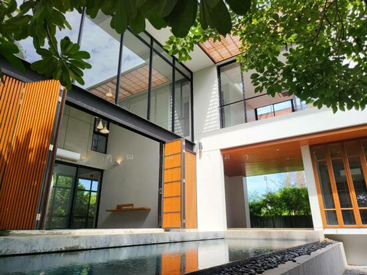 ขายบ้านเดี่ยว พุทธมณฑลสาย 2 ขนาด 151.7 ตร.ว. บ้านโมเดิร์นลอฟท์ พร้อมสระว่ายน้ำ ราคา 22,000,000 บาท