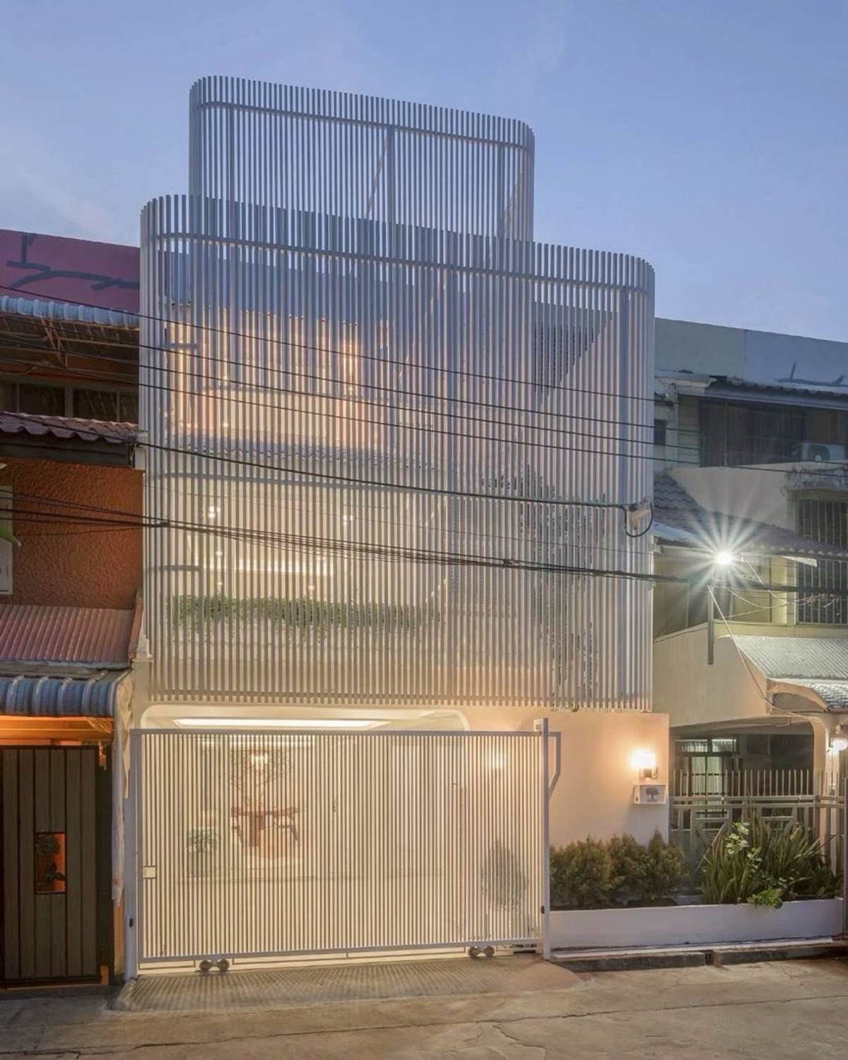 Townhome for sale, Thonglor, Sukhumvit, beautifully renovated for a good and premium image. Townhome for sale, Thonglor, Sukhumvit, beautifully renovated for a good and premium image.