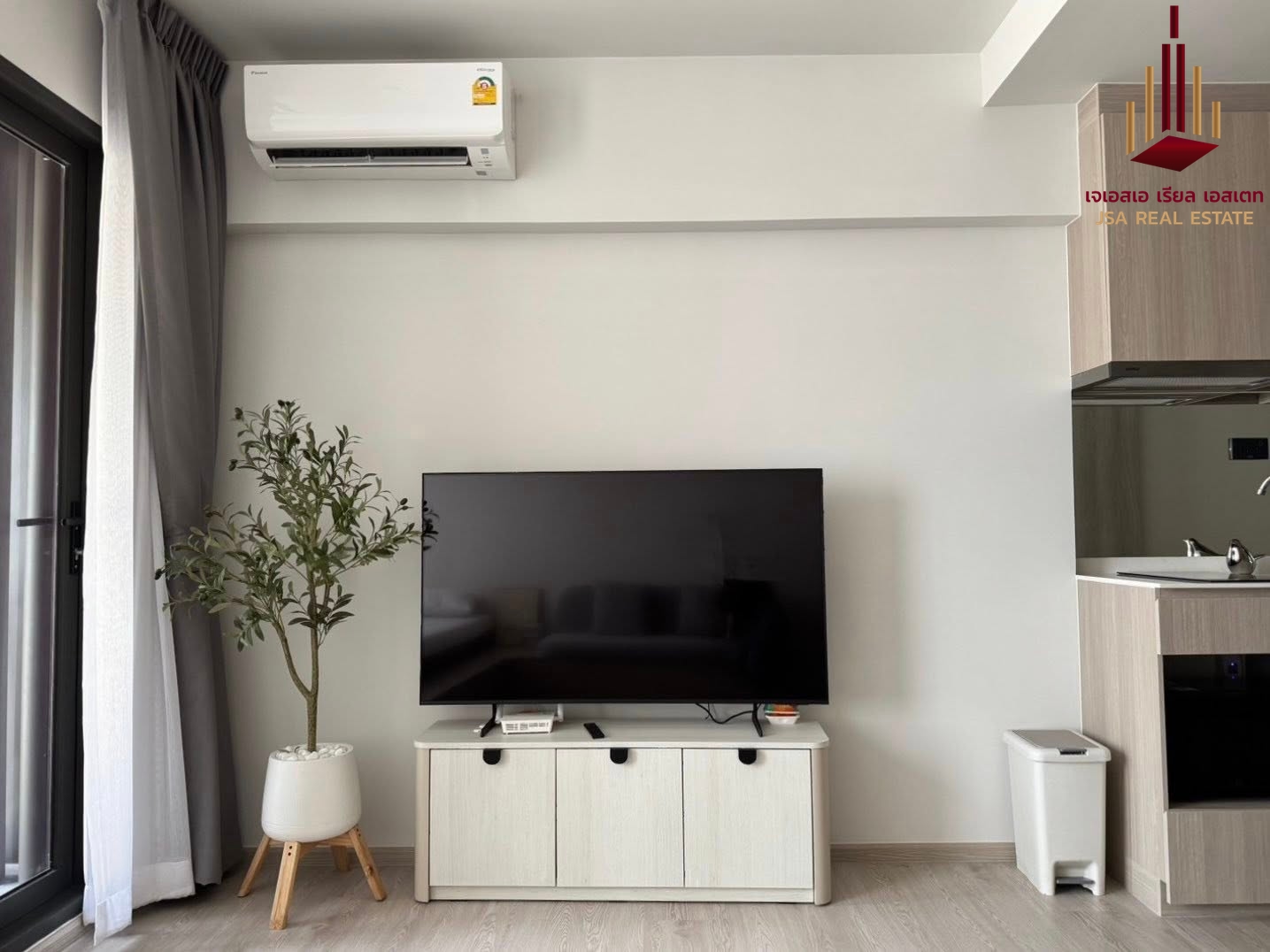 ✨ For Rent: Reference Sathorn Wongwianyai Condo ✨ 💰 Only 17,000 THB/month ✨ For Rent: Reference Sathorn Wongwianyai Condo ✨ 💰 Only 17,000 THB/month
