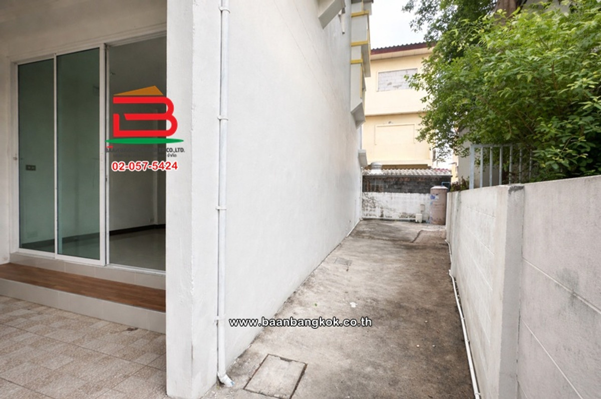 ทาวน์โฮม เนื้อที่ 31 ตร.ว. หมู่บ้านเกษราคลาสสิคโฮม (ซ.11), (ซอยเสรีไทย 81/2) ถนนเสรีไทย-สวนสยาม แขวงคันนายาว เขตคันนายาว – รูปที่ 4