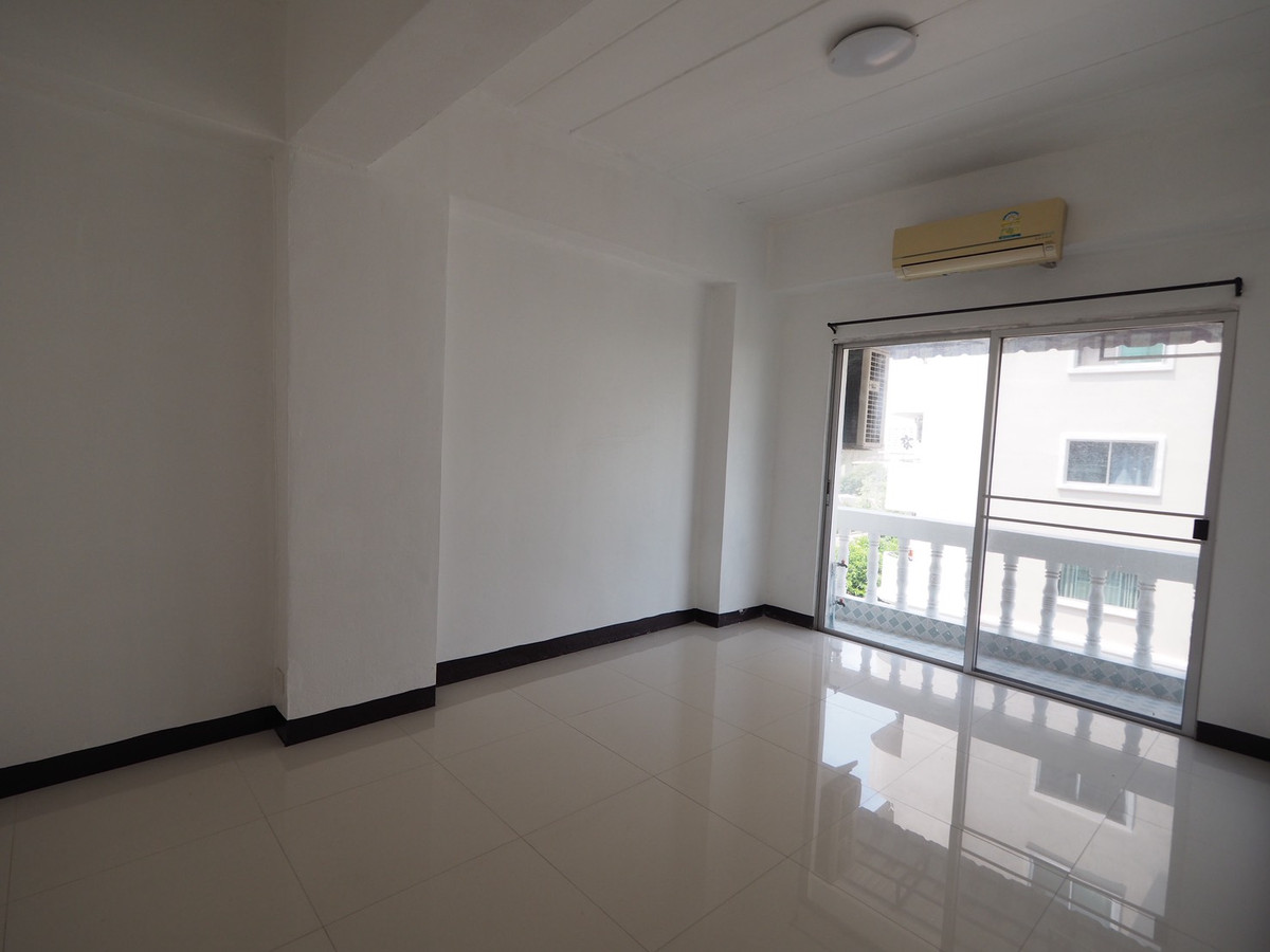 ขาย คอนโดบ้านสุโขทัย รามคำแหง 30/1 ห้องใหญ่ ใกล้ถนนรามคำแหง ใกล้เดอะมอลล์บางกะปิ ขาย คอนโดบ้านสุโขทัย รามคำแหง 30/1 ห้องใหญ่ ใกล้ถนนรามคำแหง ใกล้เดอะมอลล์บางกะปิ