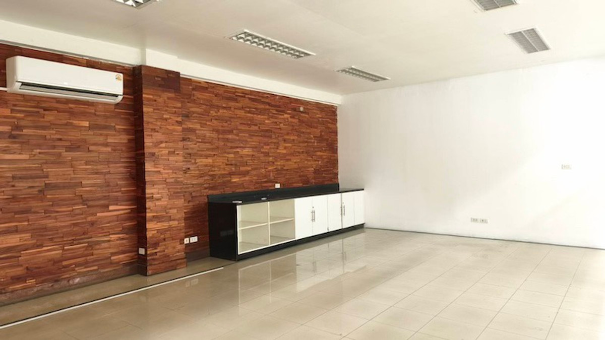 For Rent, 📦 Warehouse with Office, Total Area 1,368 sq.m. 🟪 Purple Zone 🚝 Near BTS Phraeksa ⛳ Phraeksa, Samut Prakan – รูปที่ 2