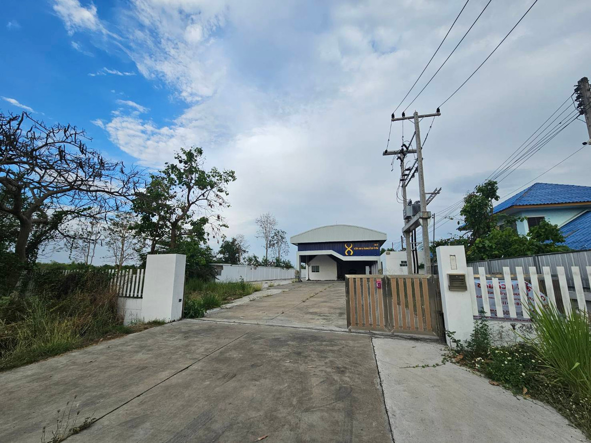 Urgent sale, land and warehouse, San Pa Tong, Chiang Mai.
