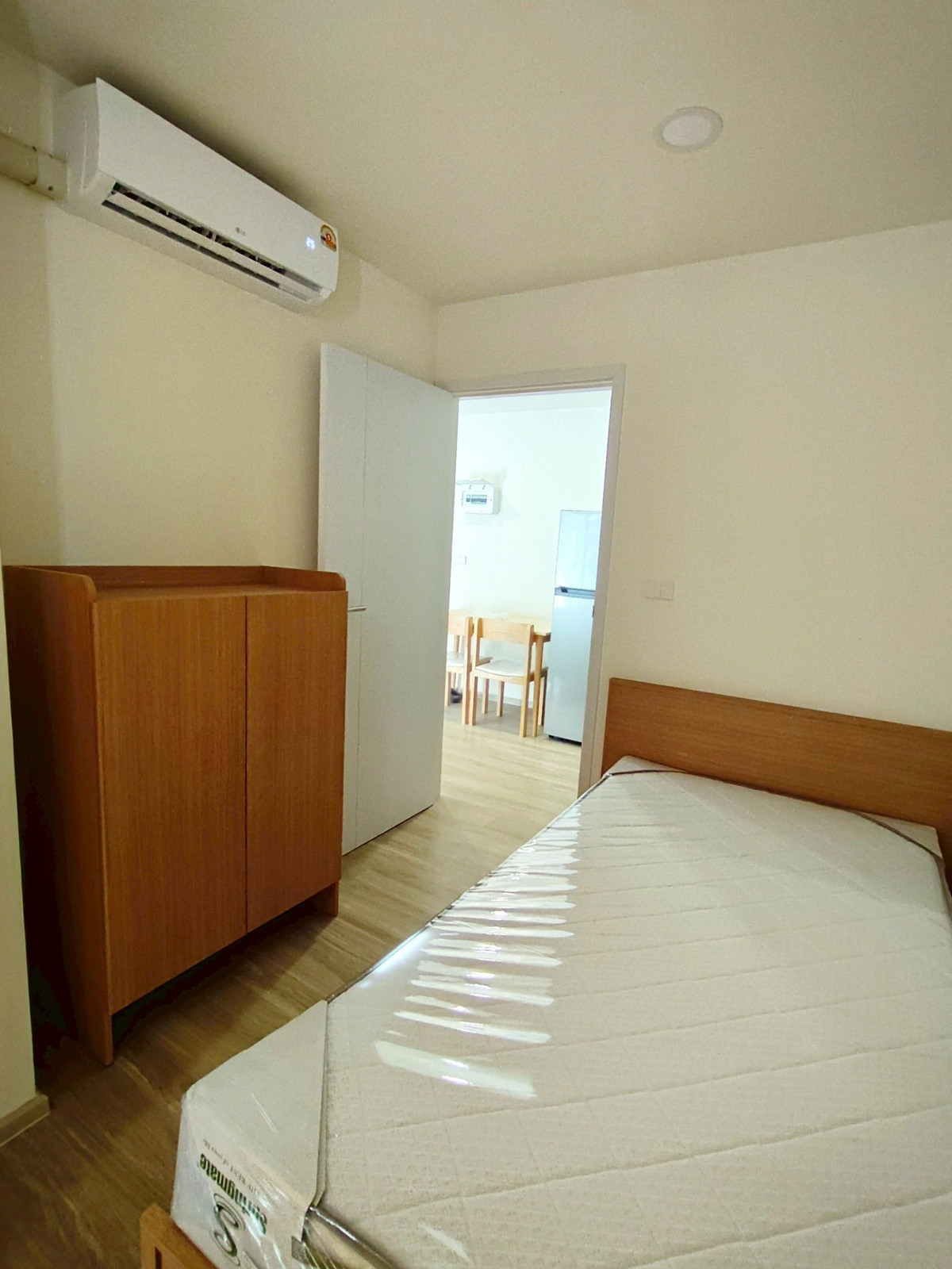 For Rent : 𝐁𝐞𝐚𝐭 𝐒𝐮𝐤𝐡𝐮𝐦𝐯𝐢𝐭 𝟗𝟑 2ห้องนอน 1ห้องน้ำ ห้องสวย เฟอร์นิเจอร์ครบ พร้อมเข้าอยู่ – รูปที่ 4