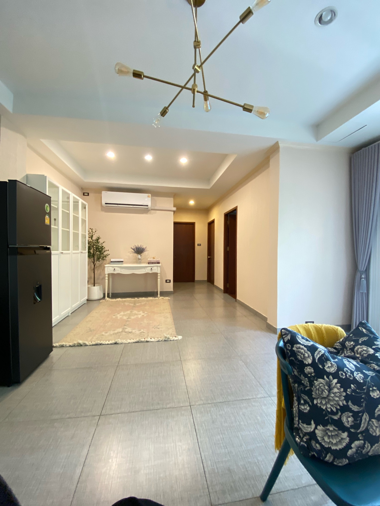Condo for sale, 1st floor, 2 bedrooms, 58 sq m, next to garden, free parking for 2 cars. Condo for sale, 1st floor, 2 bedrooms, 58 sq m, next to garden, free parking for 2 cars.