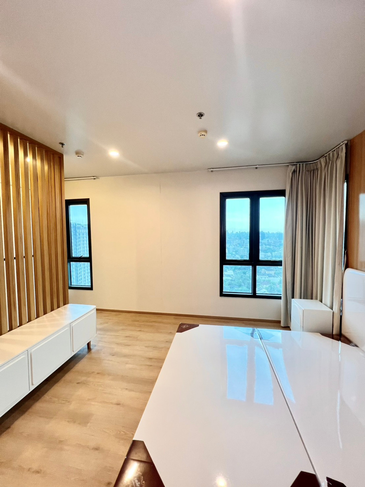 Newly renovated✨ Centric Ari Station (BTS Ari) corner room, not next to anyone, extra large room There is only one unit in the project. Newly renovated✨ Centric Ari Station (BTS Ari) corner room, not next to anyone, extra large room There is only one unit in the project.