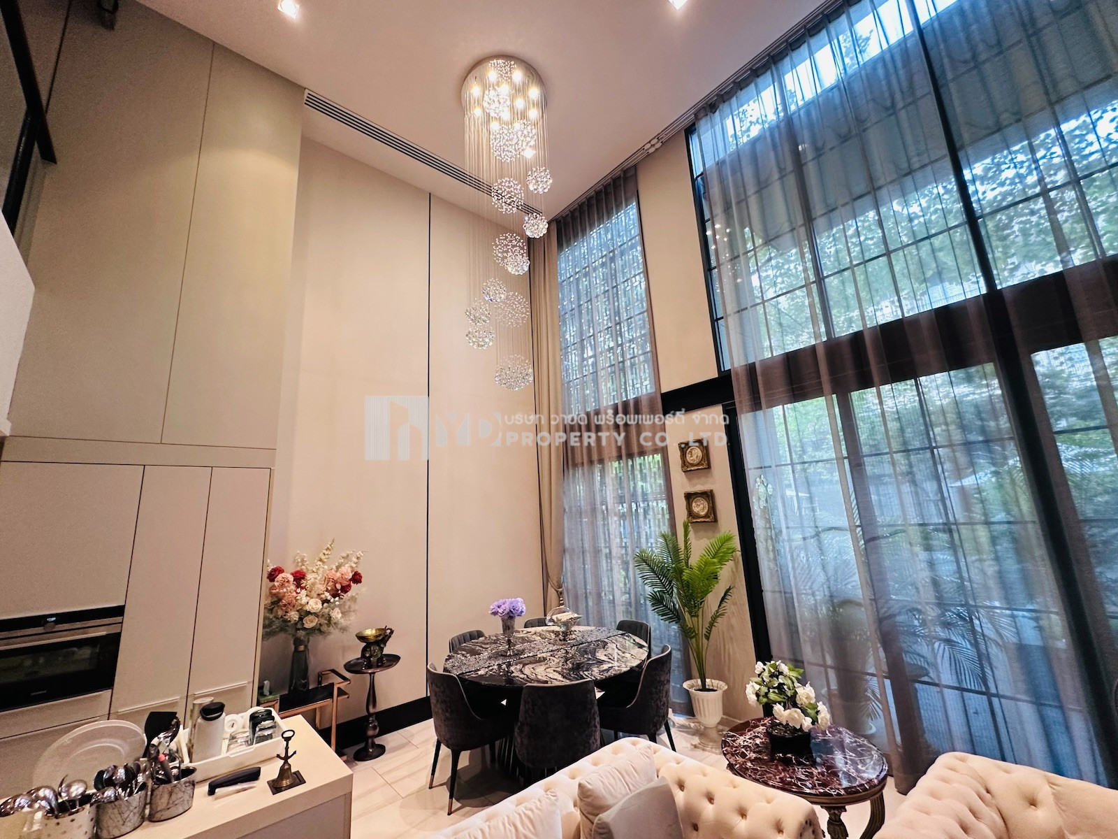 ขายและให้เช่า บ้านหรู Quarter 31 สุขุมวิท 31 | 5 ชั้น 425 ตร.ม. ลิฟต์ส่วนตัว ตกแต่งหรู พร้อมอยู่ | ขาย 68 ล้าน เช่าเริ่ม 225,000 บาท/เดือน