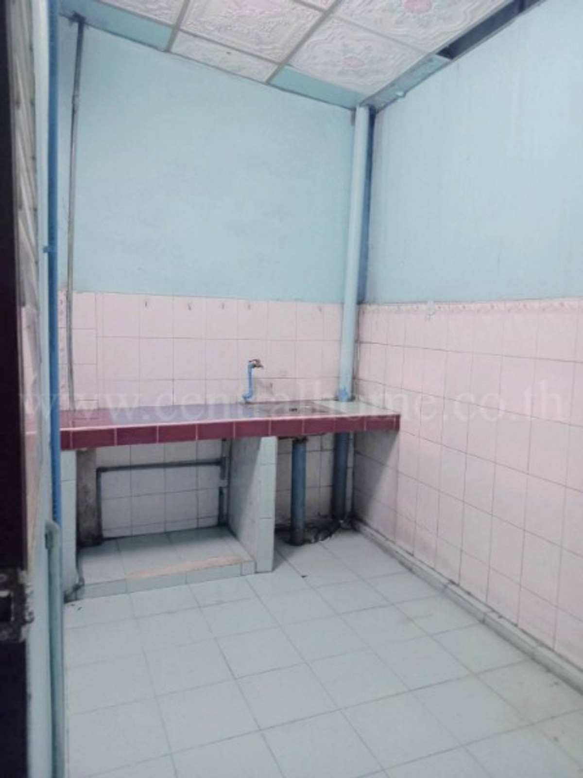 Townhouse 16 square wah, Phanason Village 9, cheap price. – รูปที่ 4