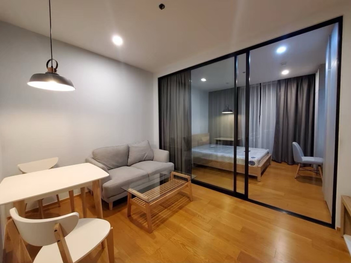 🔥 Condo for Rent – Noble Revo Silom | Bright & Airy Unit | 2 Air Conditioners (Rare) 🔥 🔥 Condo for Rent – Noble Revo Silom | Bright & Airy Unit | 2 Air Conditioners (Rare) 🔥