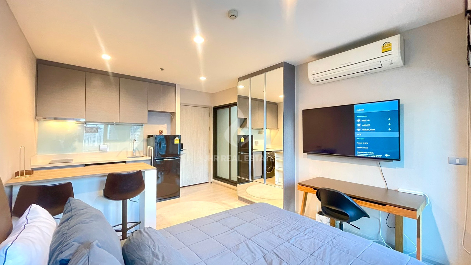 ด่วน❗️ Rhythm Sukhumvit 36 - 38  ,  1 bed   1 bath ว่างให้เช่า Line id : @jhrrealestate