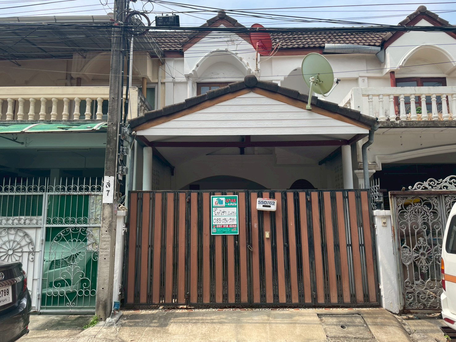 96740 - ให้เช่า ทาวน์เฮ้าส์ 2ชั้น ในห้วยขวาง ซอย สิทธิปัญญา ทำเลดี พร้อมอยู่ 96740 - ให้เช่า ทาวน์เฮ้าส์ 2ชั้น ในห้วยขวาง ซอย สิทธิปัญญา ทำเลดี พร้อมอยู่