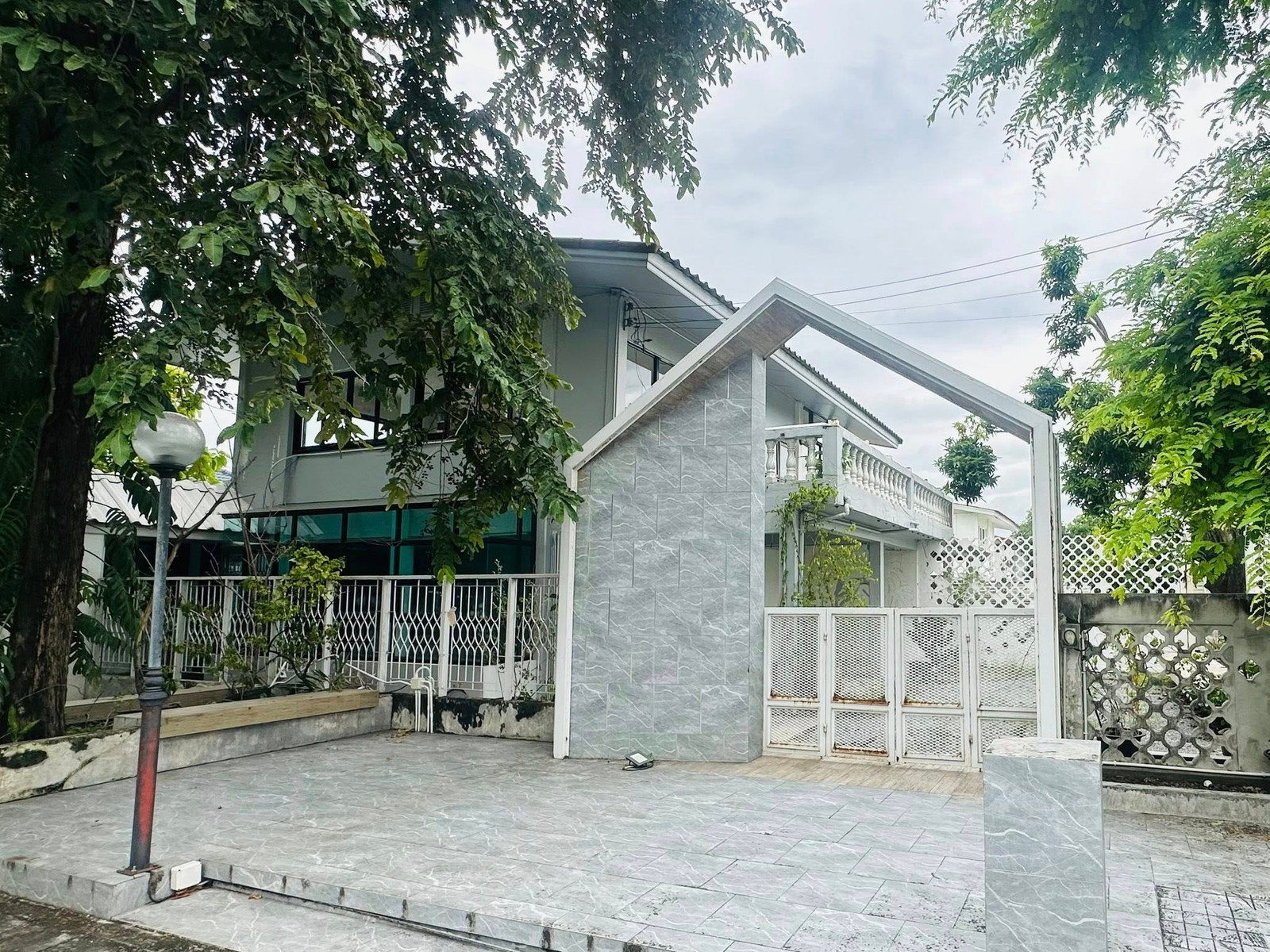 ให้เช่าบ้านเดี่ยว หลังใหญ่ เสรีไทย 57 บ้านสวย พร้อมอยู่ 📲097-2161939