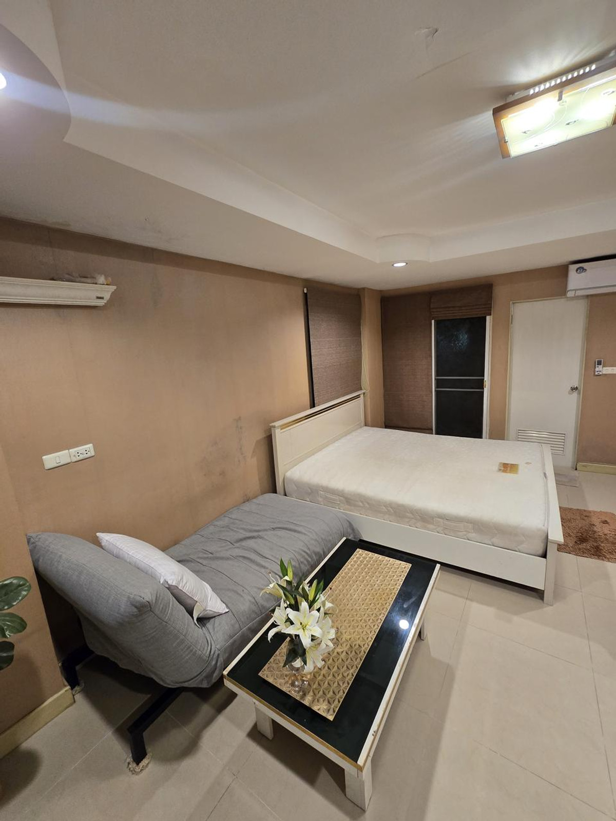 (Code S5551) Condo for sale, J.W. Suite Condominium Project: J.W. Suite Condominium.