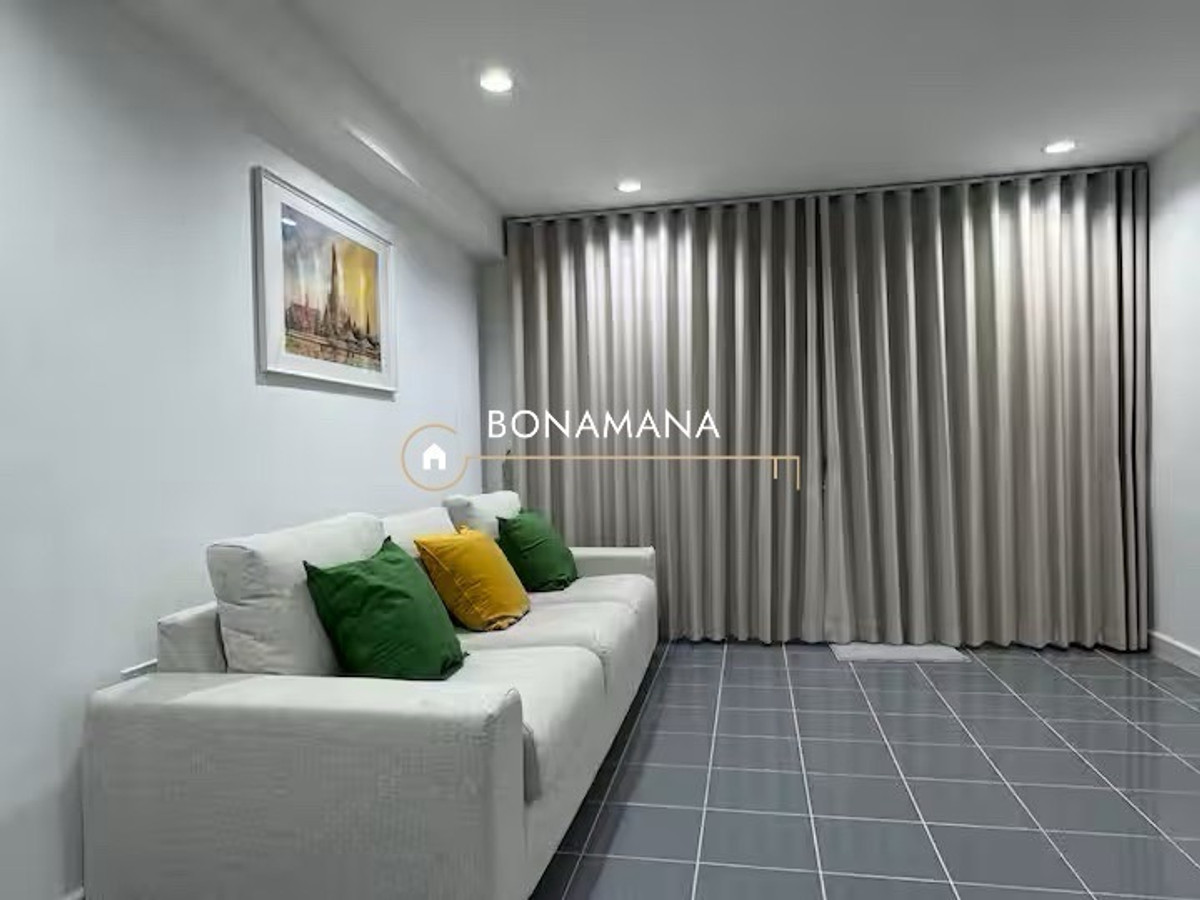 คอนโดให้เช่า The Royal Navin Tower ถนนเชื้อเพลิง พระราม 4 (MRT คลองเตย 1km)  – รูปที่ 2