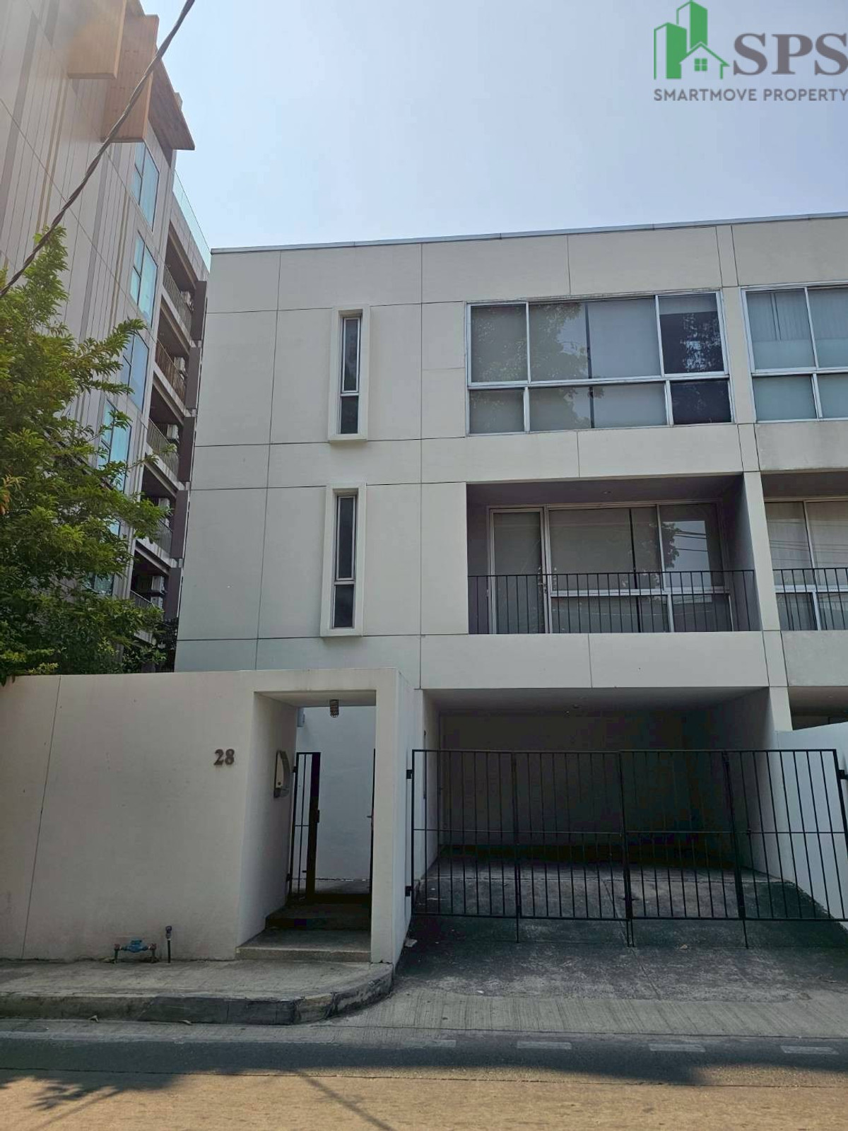 Home Office for Rent near BTS Punnawithi (SPSP656)