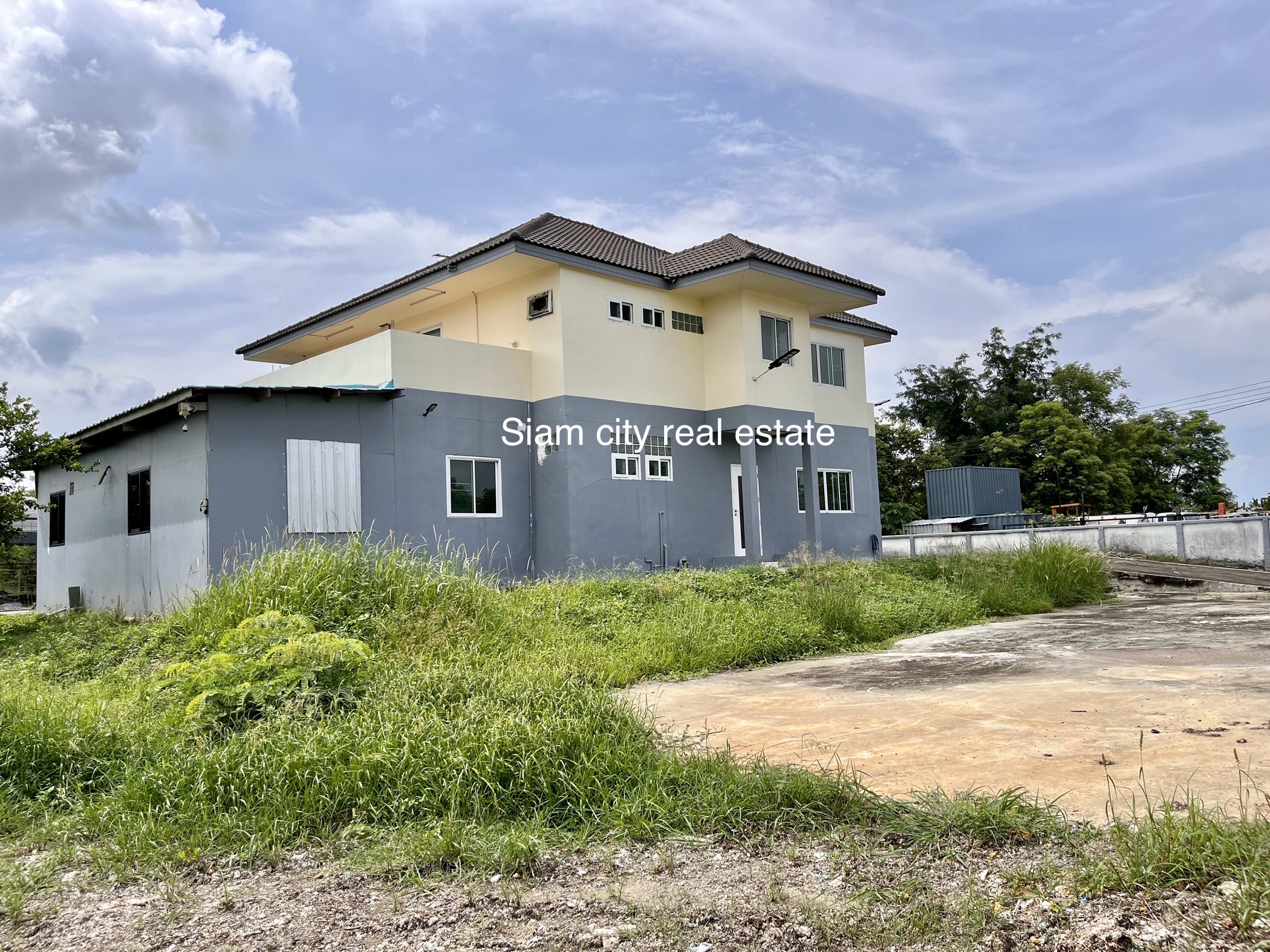 Large detached house for sale on a large area – รูปที่ 3