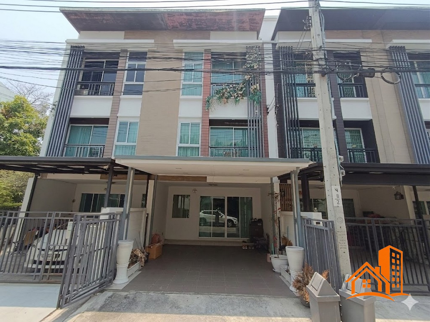 ทาวน์โฮม 3 ชั้น บ้านกลางเมือง โชคชัย 4 ซอย 50 – รูปที่ 2