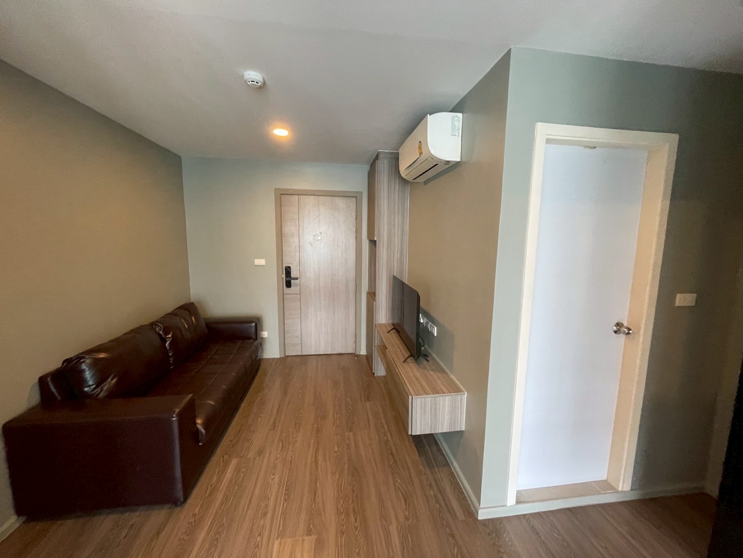 🏙️ Condo for sale/rent, The Origin Ramintra 83 Station, good location, near the Pink Line! Building D, 4th floor, beautiful room, fully furnished, ready to move in. 🏙️ Condo for sale/rent, The Origin Ramintra 83 Station, good location, near the Pink Line! Building D, 4th floor, beautiful room, fully furnished, ready to move in.