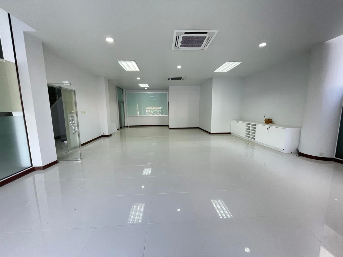 เช่า อาคารสำนักงาน 7 ชั้น บางนาตราด พร้อมใช้งาน  – รูปที่ 2