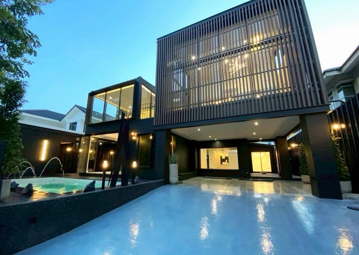 Inner-City Detached House with Private Pool Ladprao 130 Ramkhamhaeng 81 Prime Location Multiple Access Routes Near The Mall Bangkapi Ideal Home or Office Inner-City Detached House with Private Pool Ladprao 130 Ramkhamhaeng 81 Prime Location Multiple Access Routes Near The Mall Bangkapi Ideal Home or Office