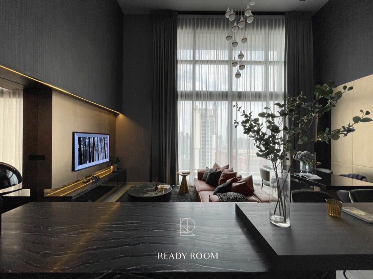 The Lofts Asoke 3bed 42mb