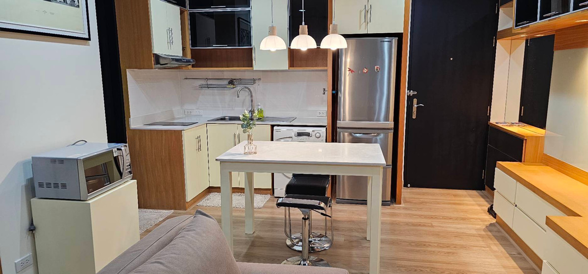 Luxury Condo for Sale / Rent in Siam – Pathumwan | 200m to BTS Ratchathewi