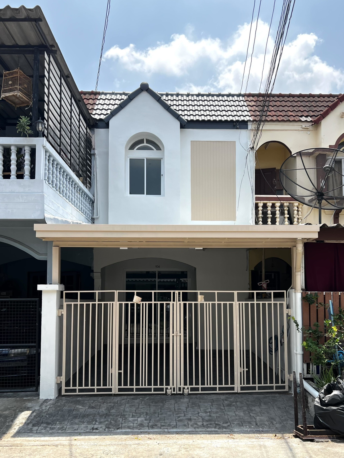 ขายทาวน์เฮ้าส์/ทาวน์โฮม บ้านเลิศอุบล 4 ลาดพร้าว เขต ลาดพร้าว กรุงเทพ CX-141565