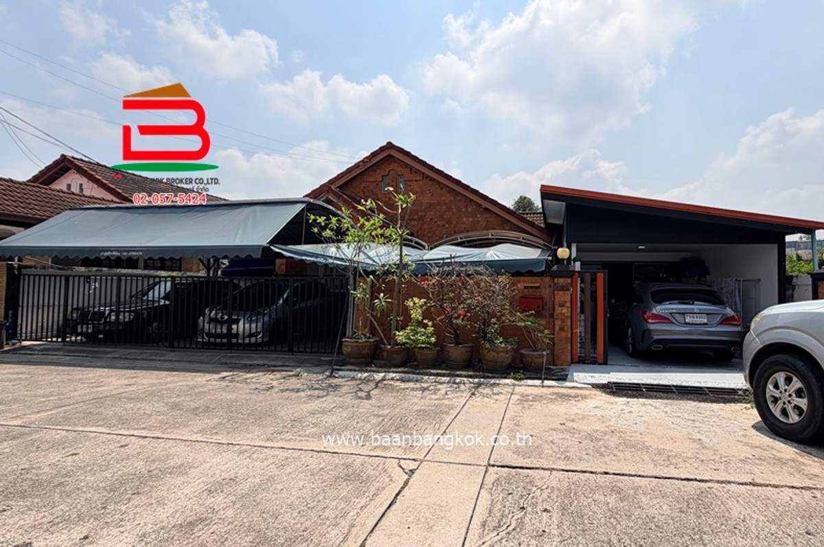 One-story detached house, Sodsai Village (near BTS Phahon Yothin 59 station), area 63.4 sq m., Phahon Yothin Road, Khlong Thanon Subdistrict, Bang Khen District. One-story detached house, Sodsai Village (near BTS Phahon Yothin 59 station), area 63.4 sq m., Phahon Yothin Road, Khlong Thanon Subdistrict, Bang Khen District.