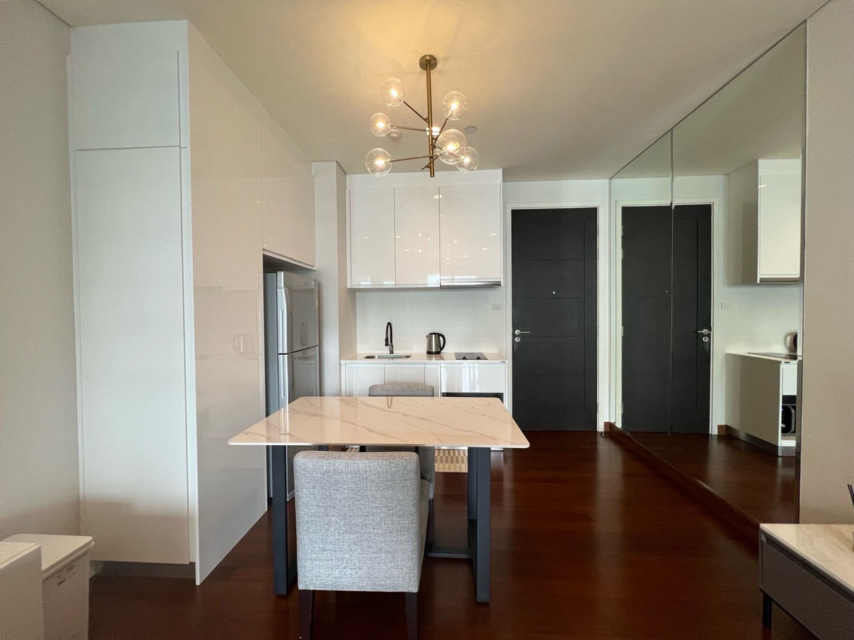 Hot Sale 🔥Newly Renovated 1 bedroom Fully Furnished! 