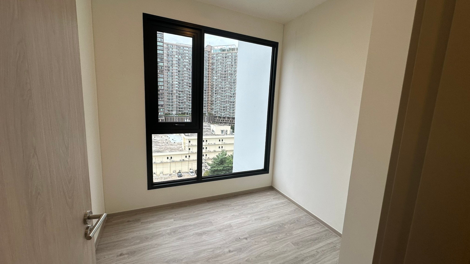 (ห้องพร้อมโอน) ขายดาวน์ Origin Place Phetkasem ห้องมุม Simplex 1 Bedroom plus 34.95 ตร.ม. เลี้ยงสัตว์ได้ – รูปที่ 2