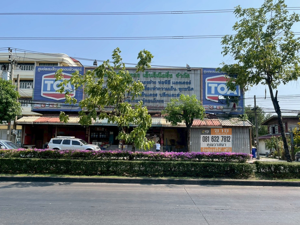 Commercial building for sale, 2 floors, 4 units, next to the main road, Soi Sukhumvit 77, On Nut, potential location near MRT Srinuch. – รูปที่ 3