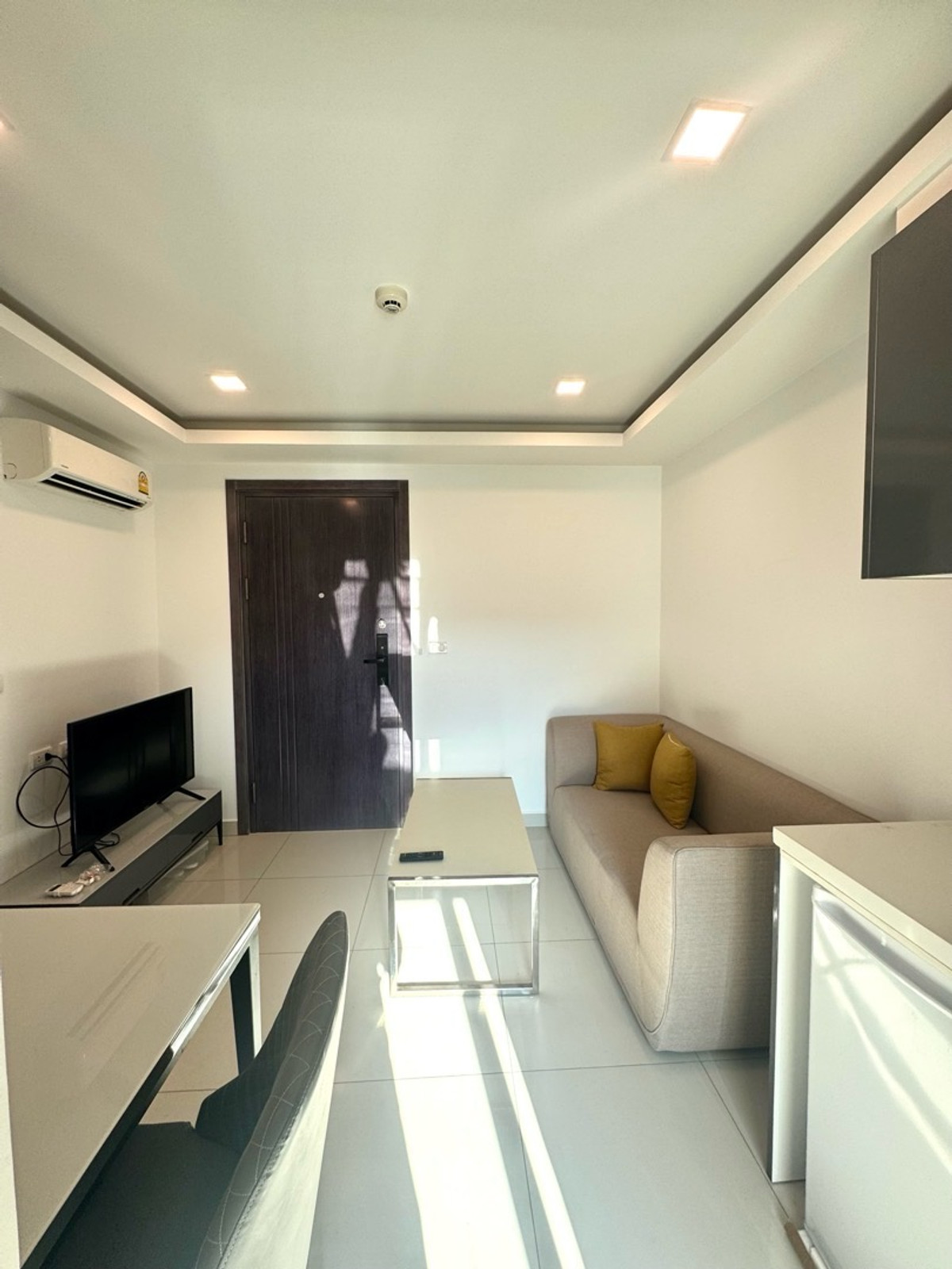 arcardia beach continental pattaya ราคาดีมากๆลูกค้าเช่าตลอด arcardia beach continental pattaya ราคาดีมากๆลูกค้าเช่าตลอด