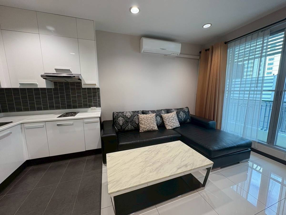 ขาย ด่วน The Address siam 1ห้องนอน 1ห้องน้ำ Size ใหญ่ 59ตารางเมตร