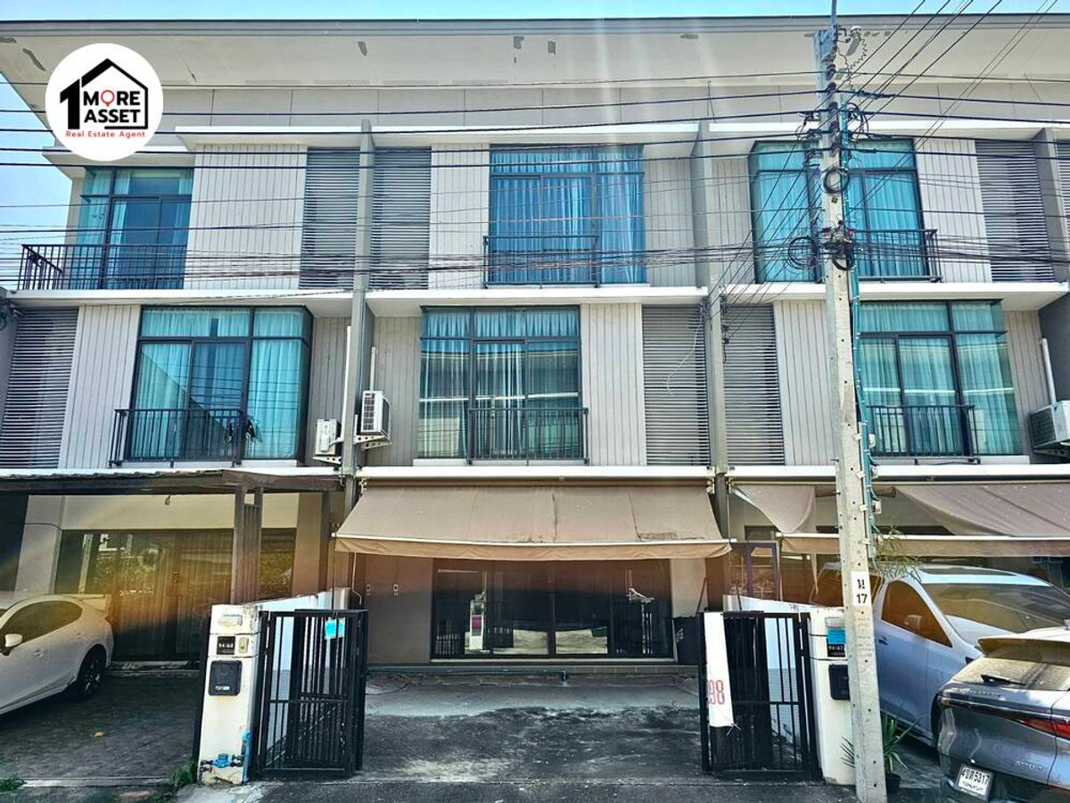 For rent!! 3-story townhouse, Pruksa Ville 65/2 Srisamarn, good location, 2 km. from the expressway entrance, next to Robinson Srisamarn.