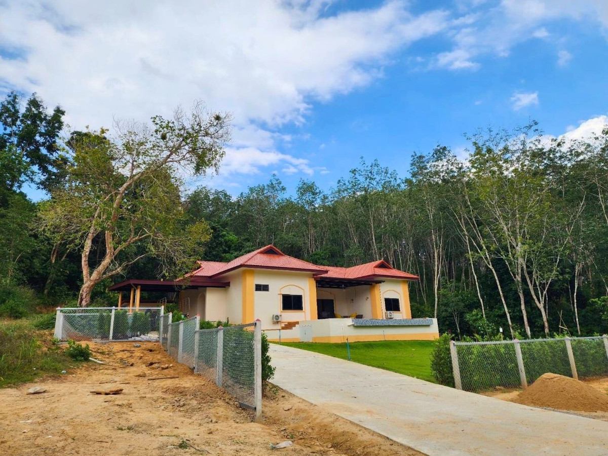 Private Villa Surrounded by Nature – Krabi, กระบี่ Private Villa Surrounded by Nature – Krabi, กระบี่