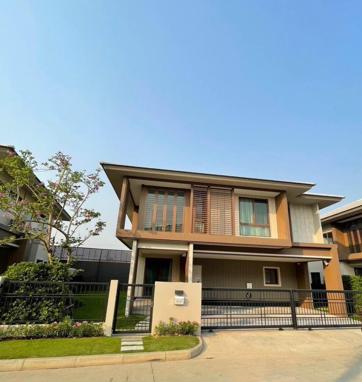 P0682/Luxury detached house for rent, Burasiri Krungthep Kreetha (Burasiri Krungthep Kreetha) P0682/Luxury detached house for rent, Burasiri Krungthep Kreetha (Burasiri Krungthep Kreetha)