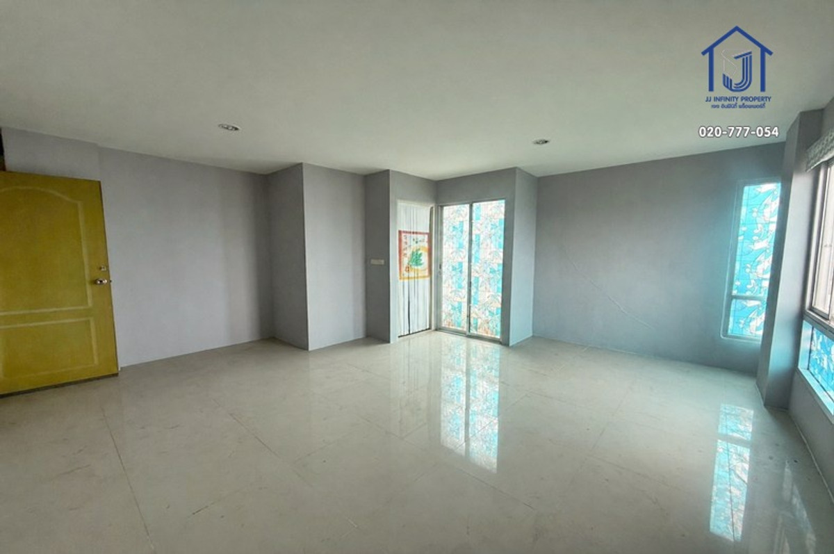 Condo for sale, Assakan City, Soi Ramkhamhaeng 186, Building C12, near MRT Orange Line. Condo for sale, Assakan City, Soi Ramkhamhaeng 186, Building C12, near MRT Orange Line.