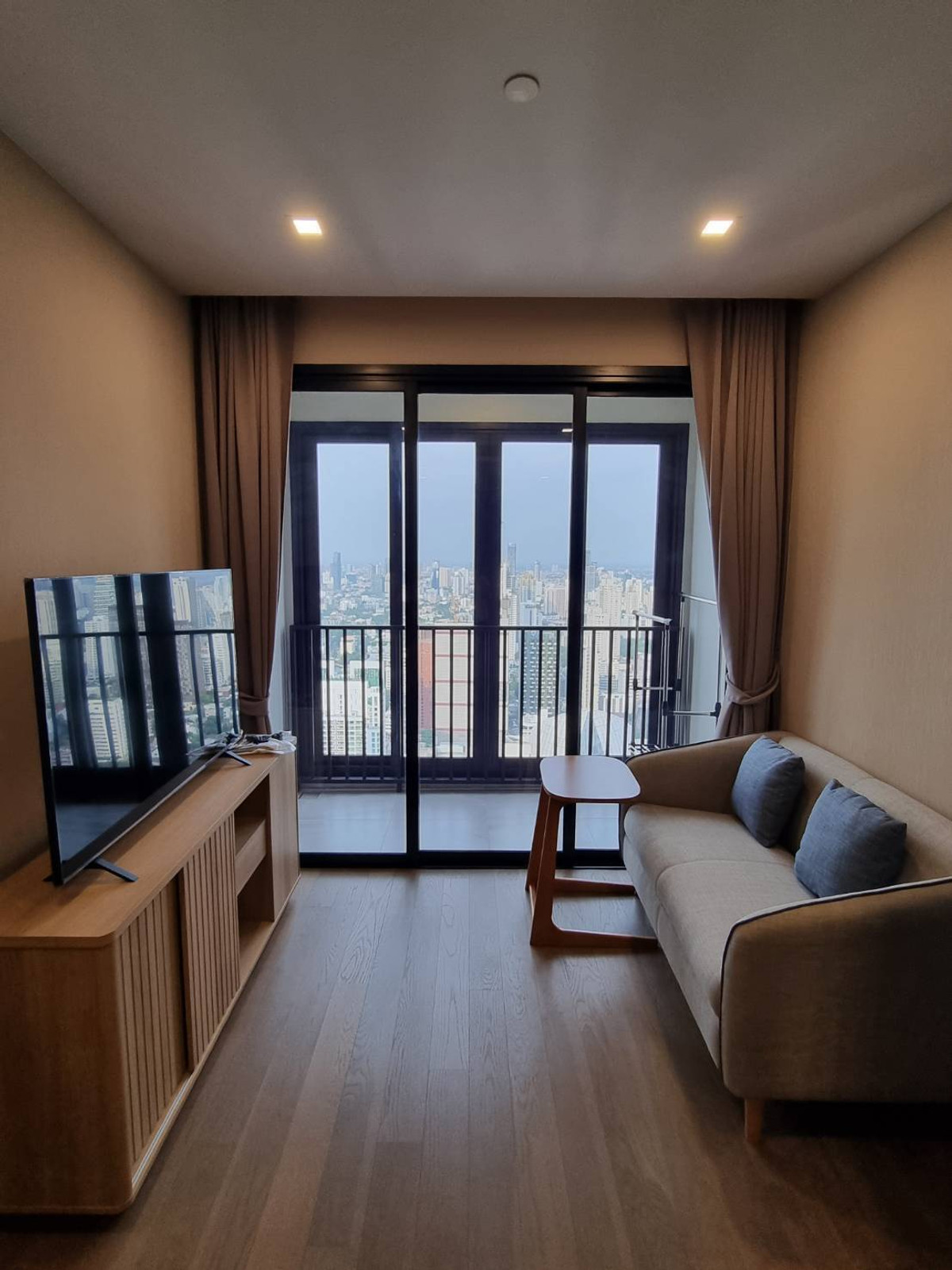 Ashton Asoke for RENT 2 bed 1 bath 47 Sq,m Rental price 48,000 Baht call Nong 096-2615656 Ready to touring everyday แอสตัน อโศก 2นอน 1น้ำ พื้นที่ 47 ตรม ให้เช่า 48,000 บาท สนใจโทร น้อง 096-2615656 พร้อมให้นัดหมายเข้าชมทุกวัน Location : Asoke , Sukhum Ashton Asoke for RENT 2 bed 1 bath 47 Sq,m Rental price 48,000 Baht call Nong 096-2615656 Ready to touring everyday แอสตัน อโศก 2นอน 1น้ำ พื้นที่ 47 ตรม ให้เช่า 48,000 บาท สนใจโทร น้อง 096-2615656 พร้อมให้นัดหมายเข้าชมทุกวัน Location : Asoke , Sukhum