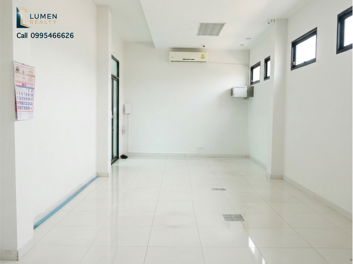 [ขาย-เช่าด่วน!] อาคารสำนักงานหัวมุม ทำเลทองคู้บอน – พื้นที่ใช้สอยยักษ์ 1,700 ตร.ม. ✨🏢 – รูปที่ 2