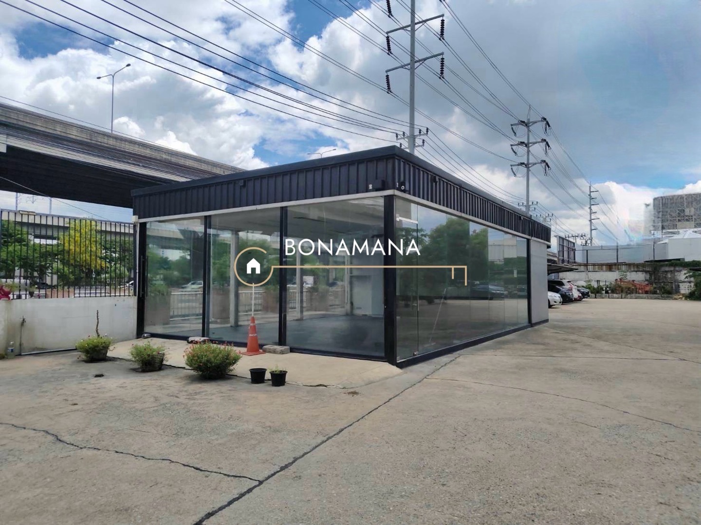ให้เช่า พื้นที่ธุรกิจ/ร้านค้า ติดถนน วิภาวดีรังสิต