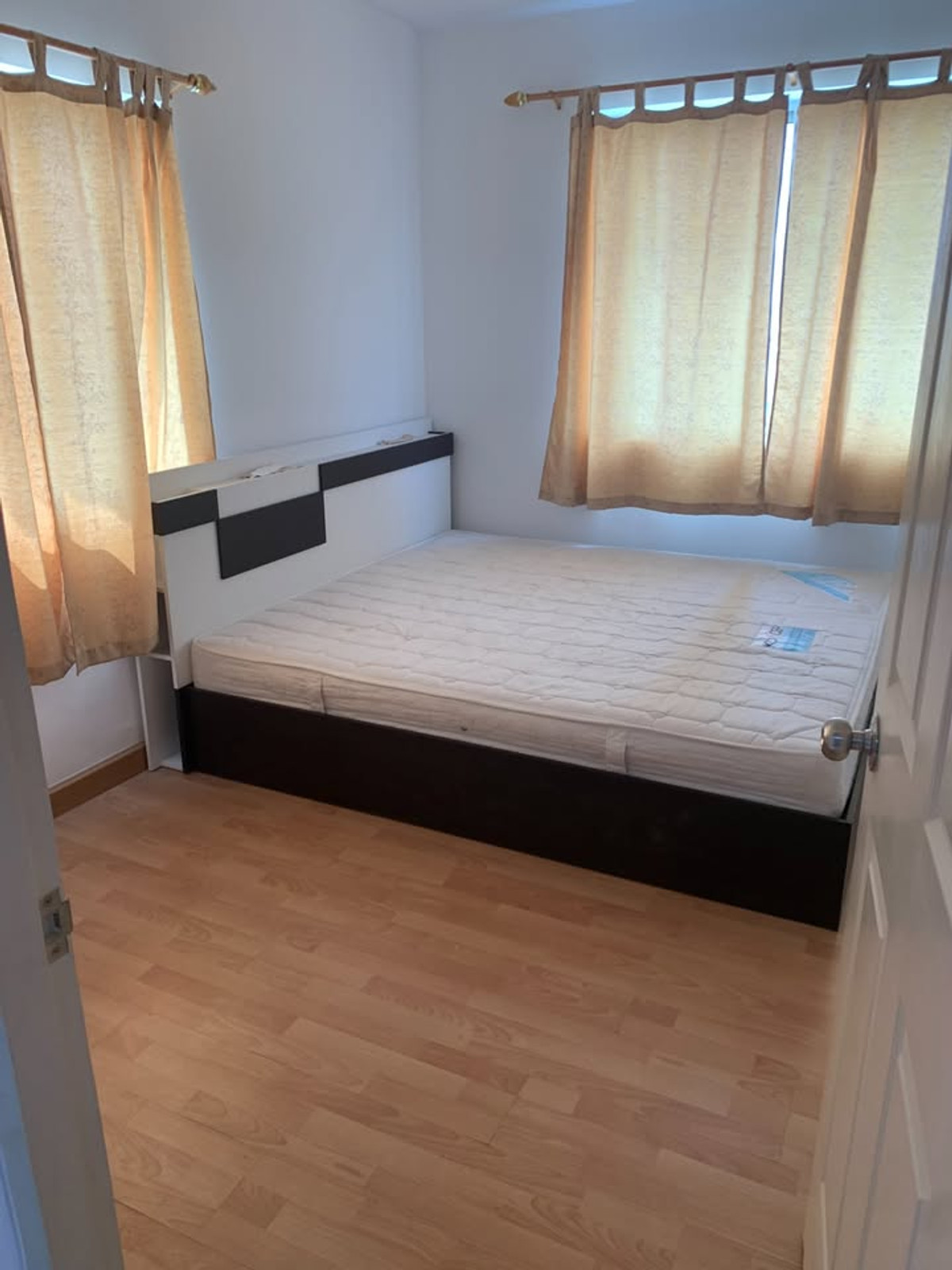 (Code S5497) Condo for sale, City Home Rattanathibet project: City Home Rattanathibet // Condo, large room, low price, next to the road, convenient travel.