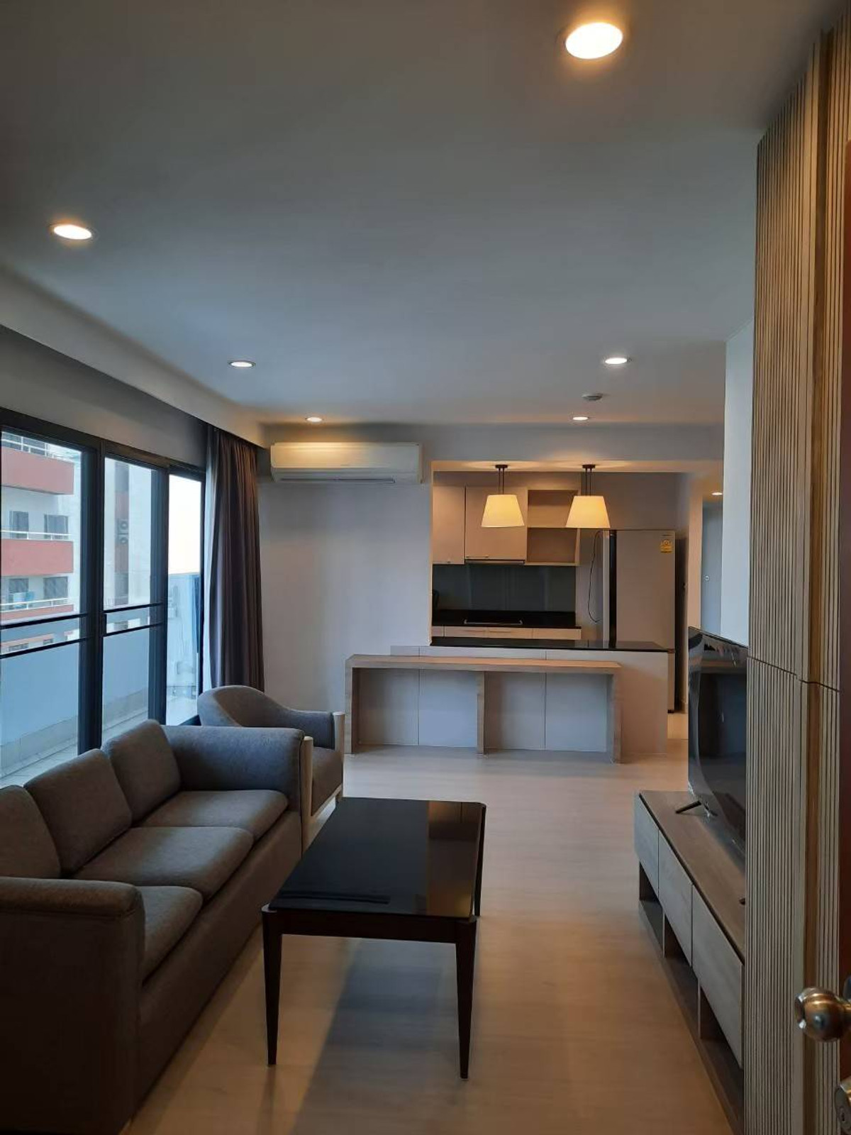 ให้เช่า ประสานมิตรเพลส ห้องใหญ่ PRASANMITR PLACE • 2 Bed 2 Bath • 137 ตร.ม. • 60,000 บาท ใกล้อโศก
