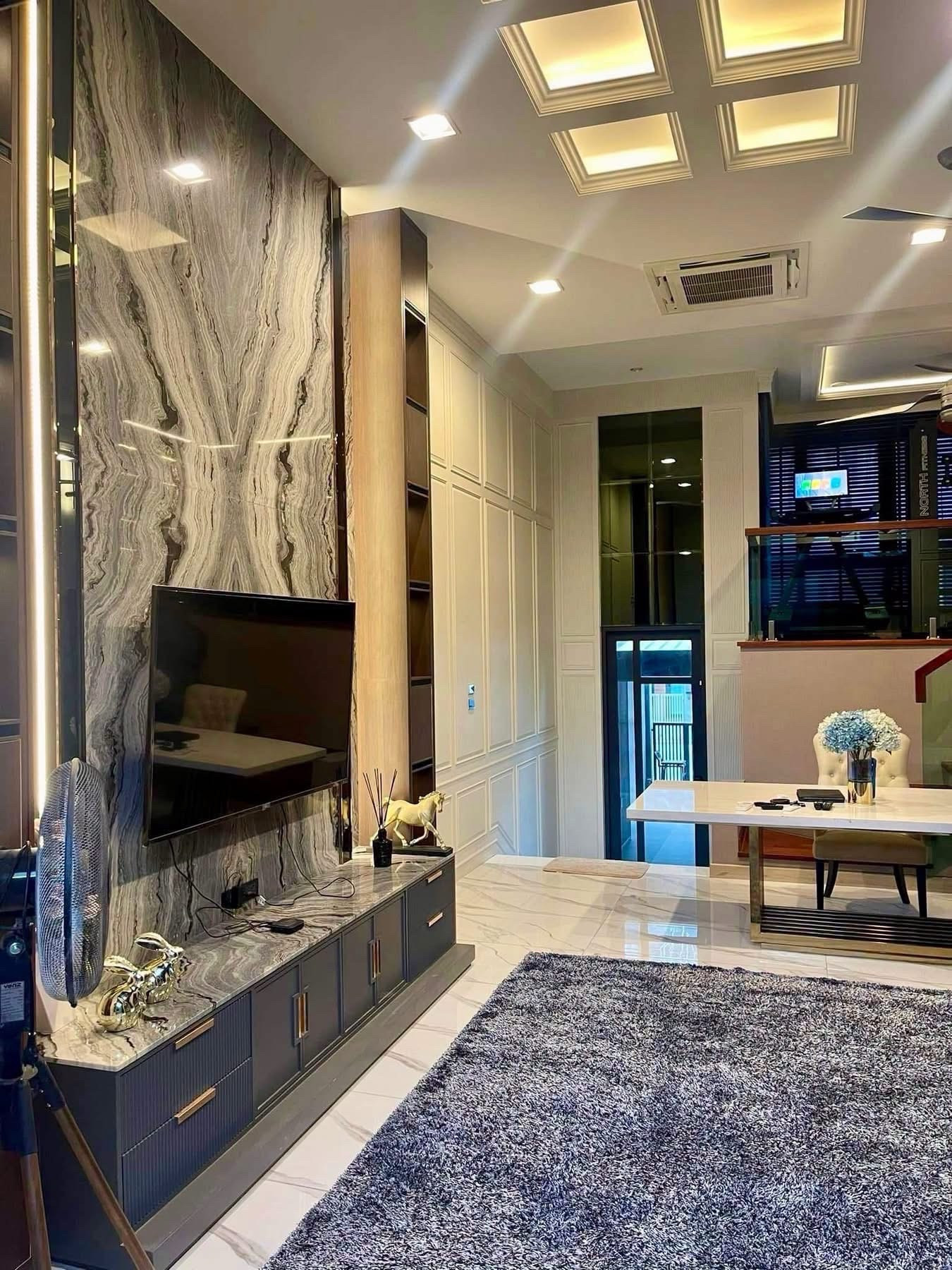🔥🔥31801🔥🔥 Luxury 3.5-story townhome for rent at THE EIGHT Chatuchak - Ratchada 🌐 LINE ID: @fastforrentcondo – รูปที่ 2