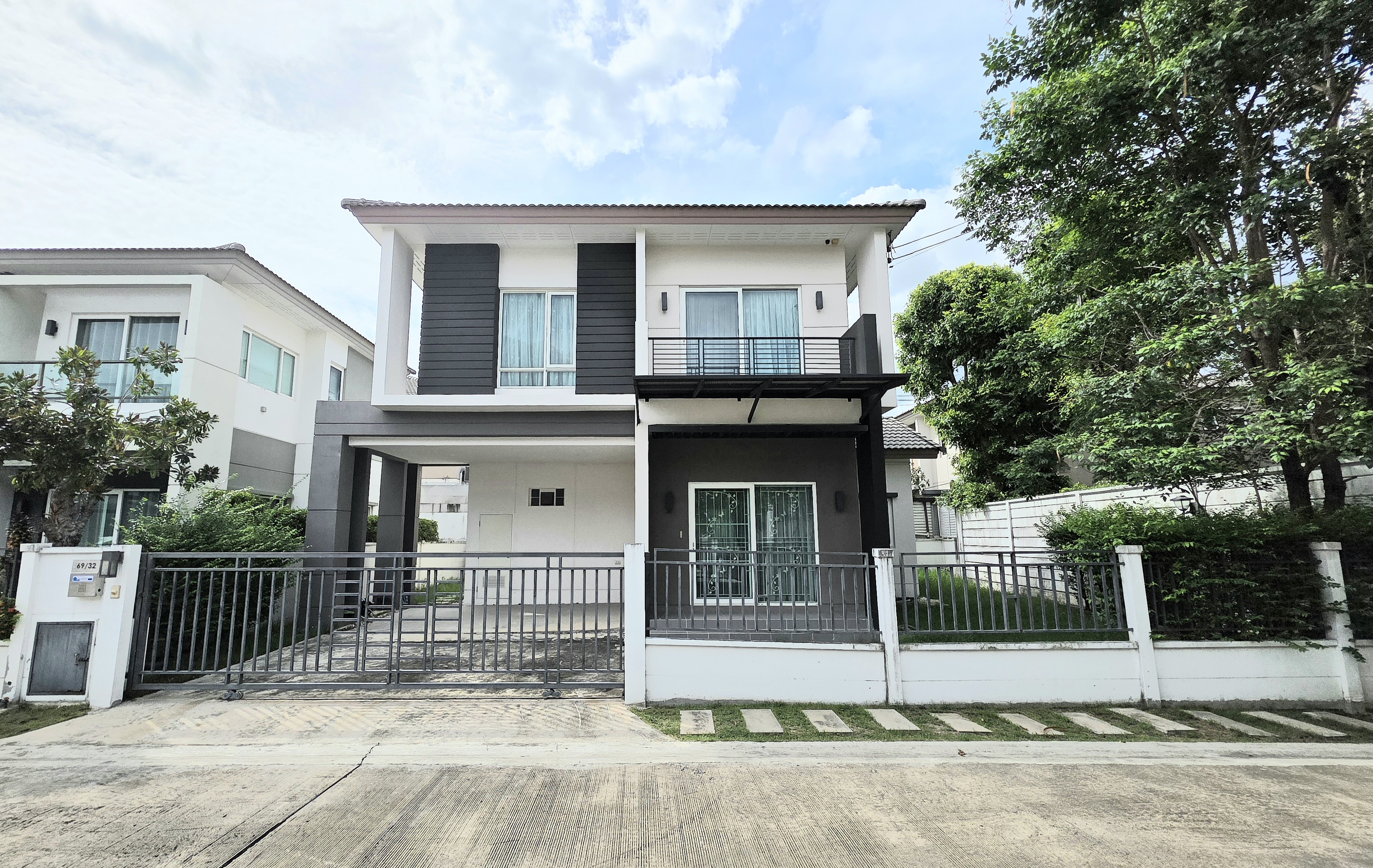 ขาย บ้านเดี่ยว หลังริม ม.เซนโทร ชัยพฤกษ์-แจ้งวัฒนะ 1 หลังริม Centro Chaiyaphruek – Chaengwattana 1 **ขายถูกมาก รีบขาย ยอมขาดทุนสุดๆ** ขาย บ้านเดี่ยว หลังริม ม.เซนโทร ชัยพฤกษ์-แจ้งวัฒนะ 1 หลังริม Centro Chaiyaphruek – Chaengwattana 1 **ขายถูกมาก รีบขาย ยอมขาดทุนสุดๆ**